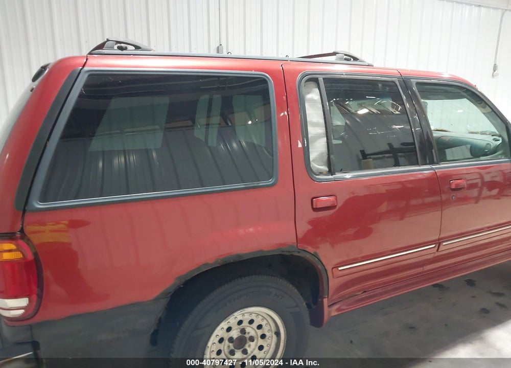 2000 FORD EXPLORER XLT VIN: 1FMZU73E1YUB36360