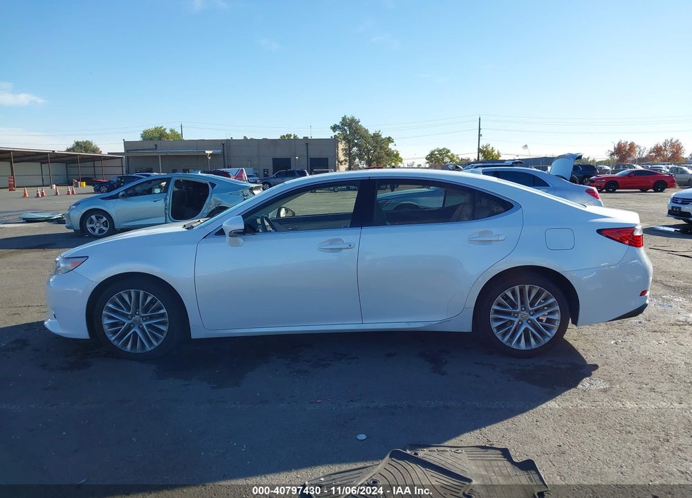 2013 LEXUS ES 350 VIN: JTHBK1GG8D2067272