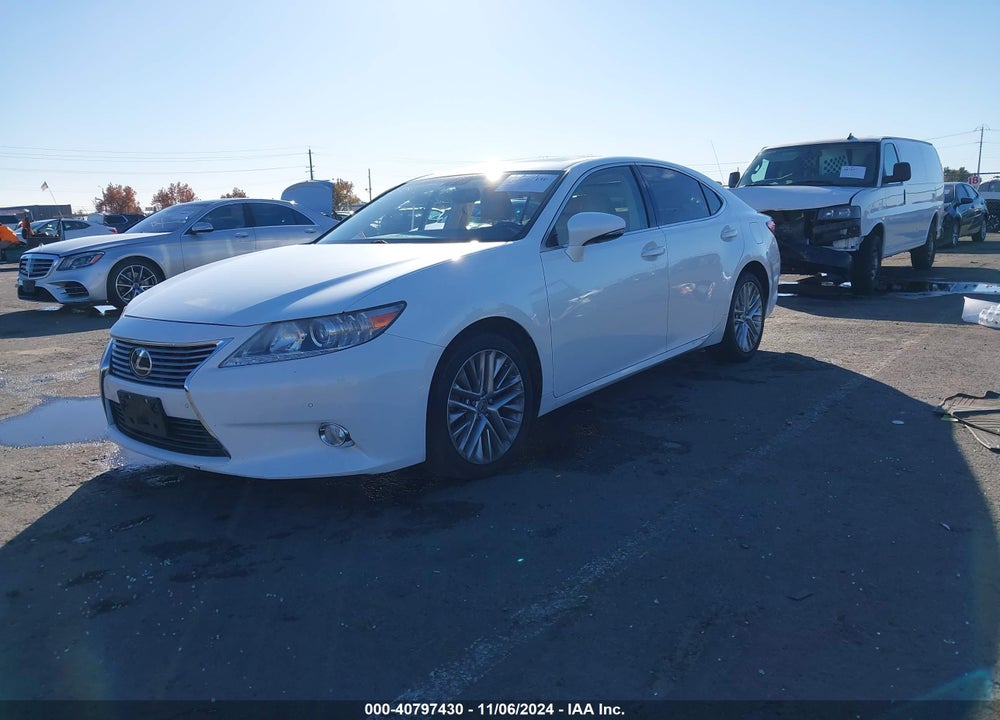 2013 LEXUS ES 350 VIN: JTHBK1GG8D2067272