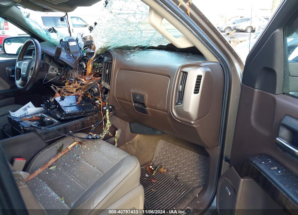2015 GMC SIERRA 1500 DENALI VIN: 3GTU2WEJ1FG405224