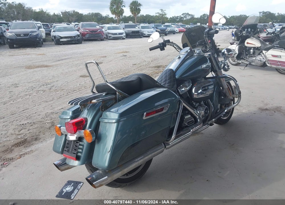 2020 HARLEY-DAVIDSON FLHR VIN: 1HD1FBC23LB623230