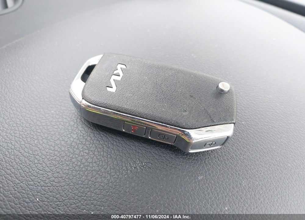 2023 KIA SOUL LX VIN: KNDJ23AU3P7201071