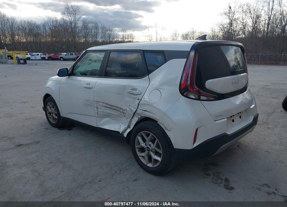 2023 KIA SOUL LX VIN: KNDJ23AU3P7201071