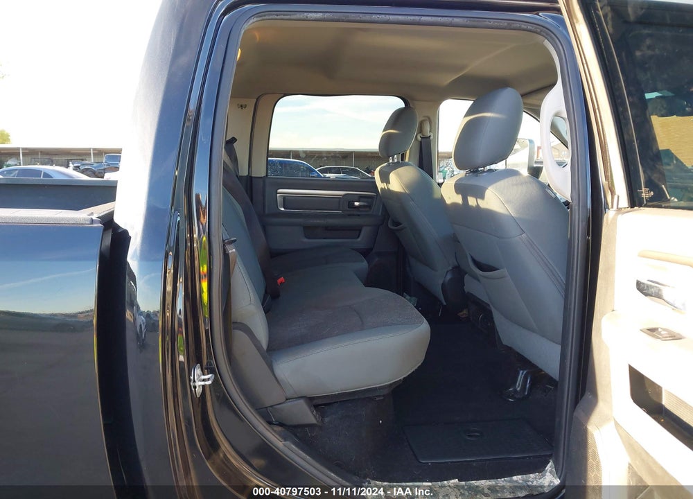 2016 RAM 3500 BIG HORN VIN: 3C63R3DL9GG339605
