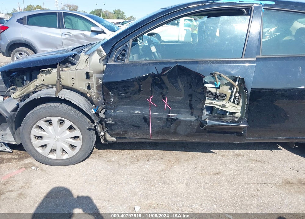 2017 NISSAN VERSA 1.6 S+ VIN: 3N1CN7AP5HL822927