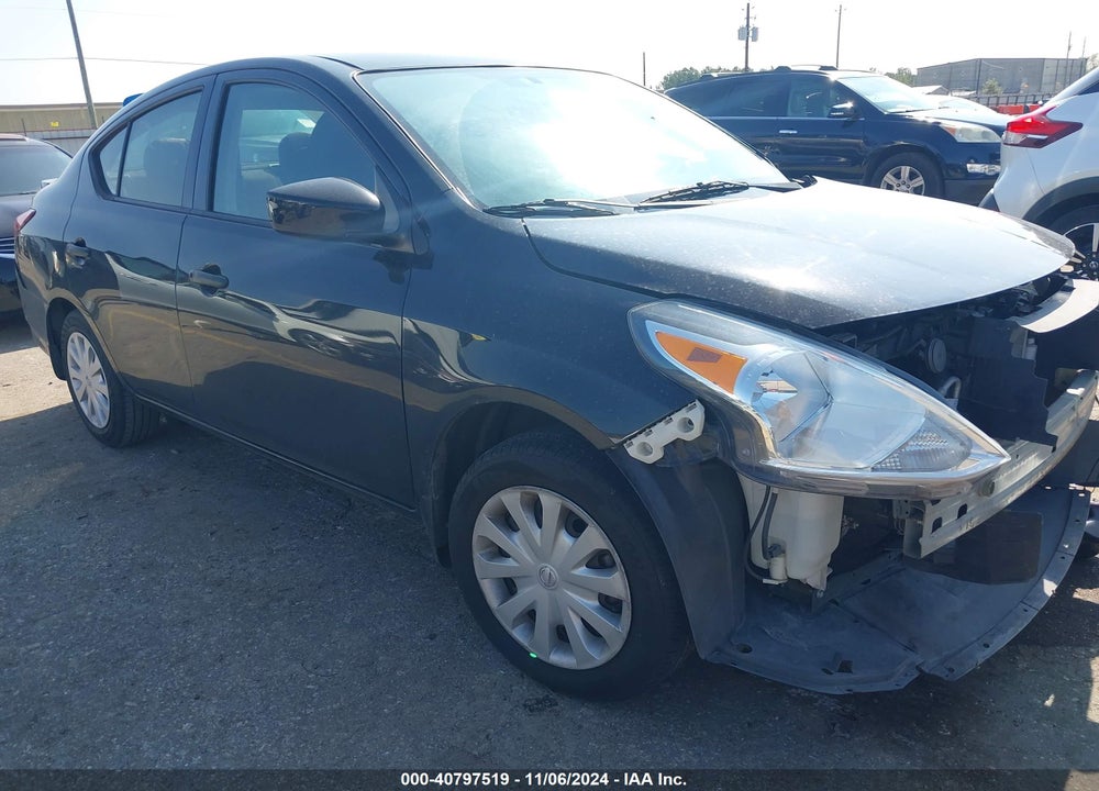2017 NISSAN VERSA 1.6 S+ VIN: 3N1CN7AP5HL822927