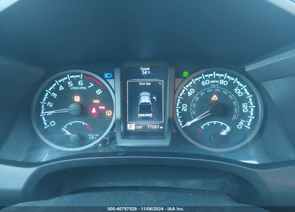 2018 TOYOTA TACOMA SR5 VIN: 5TFDZ5BN2JX033801