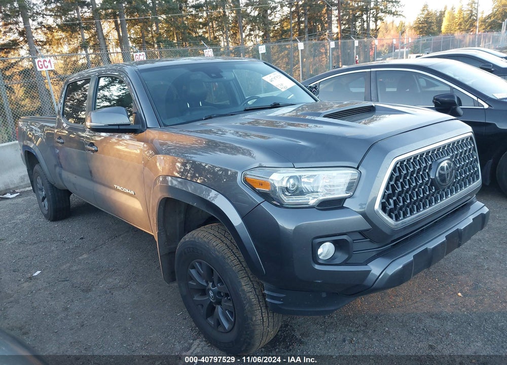 2018 TOYOTA TACOMA SR5 VIN: 5TFDZ5BN2JX033801