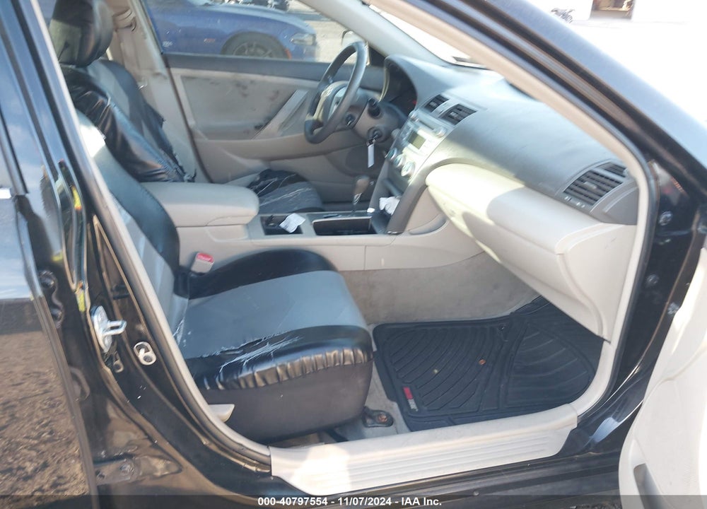 2009 TOYOTA CAMRY LE VIN: 4T1BE46K19U828019