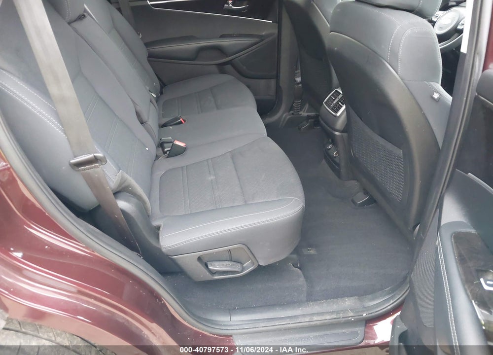 2017 KIA SORENTO 2.4L LX VIN: 5XYPG4A34HG256917