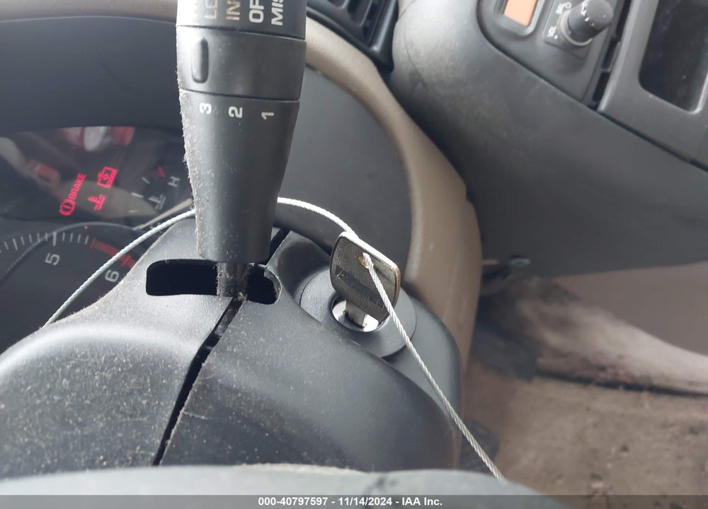 1997 SATURN SL SL1 VIN: 1G8ZG5280VZ256820