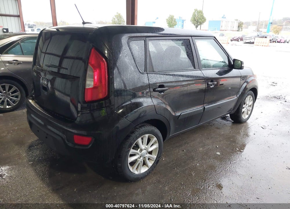 2012 KIA SOUL VIN: KNDJT2A60C7401862