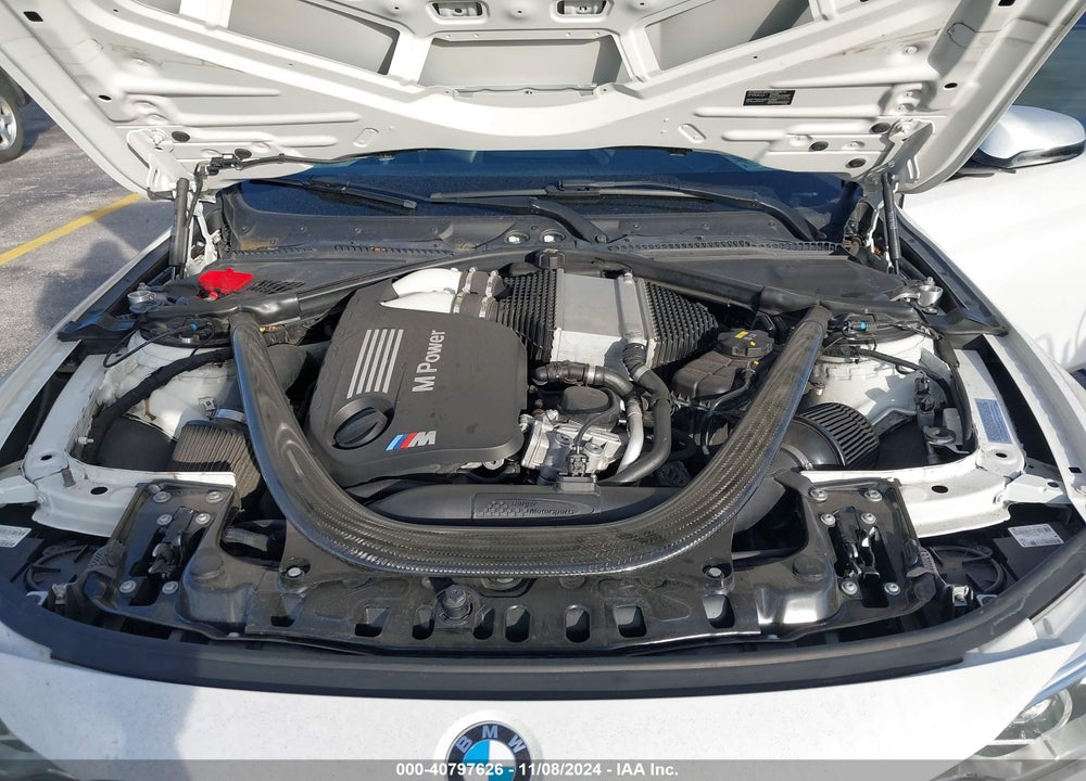 2015 BMW M4 VIN: WBS3R9C57FK332411