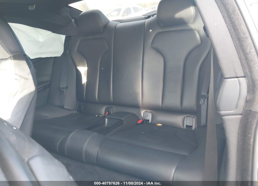 2015 BMW M4 VIN: WBS3R9C57FK332411