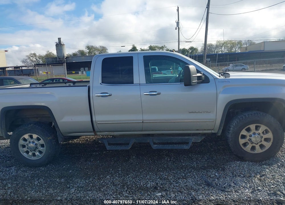 2015 GMC SIERRA 2500HD SLT VIN: 1GT22ZEG9FZ135897