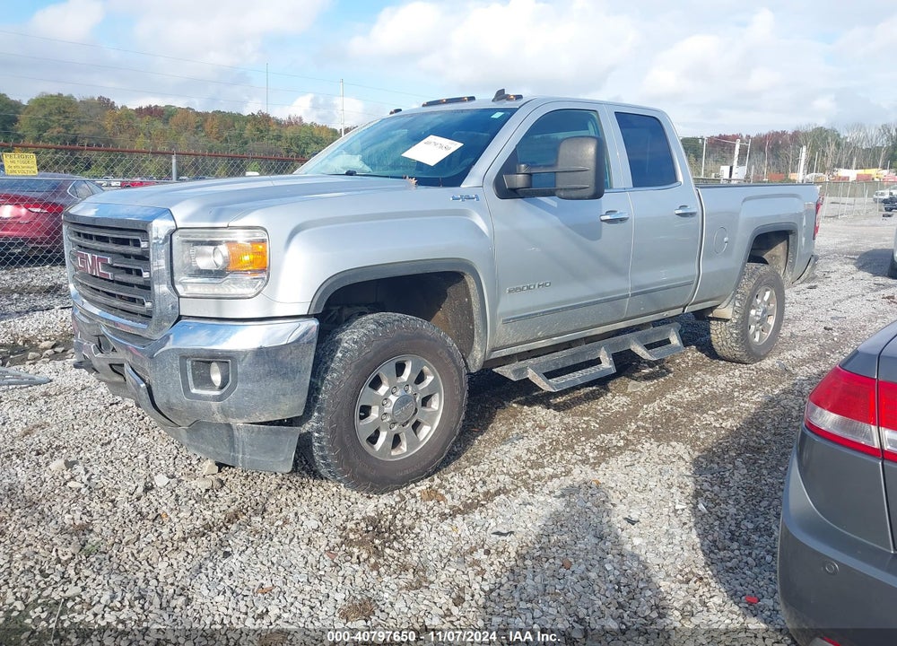 2015 GMC SIERRA 2500HD SLT VIN: 1GT22ZEG9FZ135897