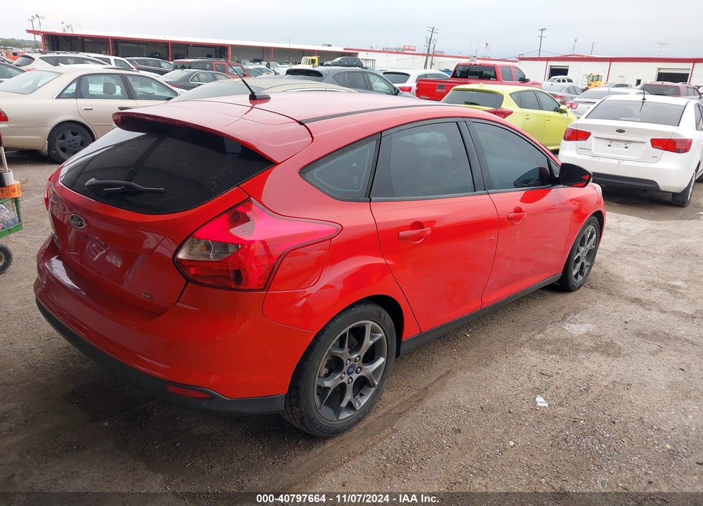2014 FORD FOCUS SE VIN: 1FADP3K24EL326957