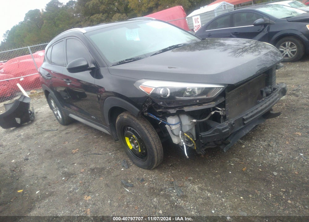 2017 HYUNDAI TUCSON SE VIN: KM8J33A49HU594067