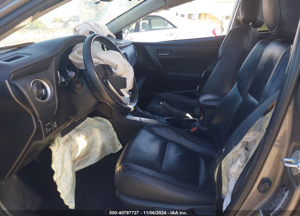 2017 TOYOTA COROLLA SE VIN: 5YFBURHE7HP640676
