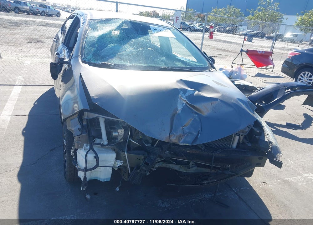 2017 TOYOTA COROLLA SE VIN: 5YFBURHE7HP640676