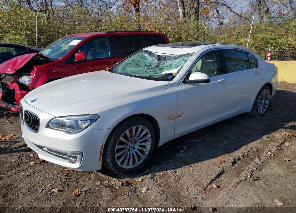 2013 BMW 740 VIN: WBAYF4C51DD127996