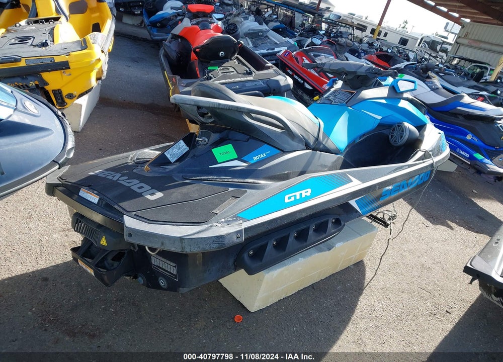 2018 SEADOO --- VIN: YDV37639L718