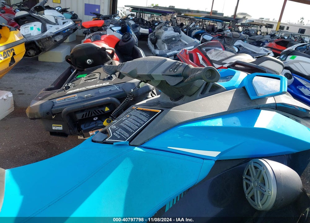 2018 SEADOO --- VIN: YDV37639L718