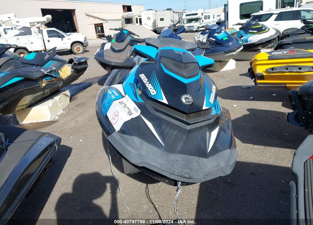 2018 SEADOO --- VIN: YDV37639L718