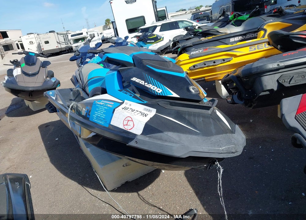 2018 SEADOO --- VIN: YDV37639L718