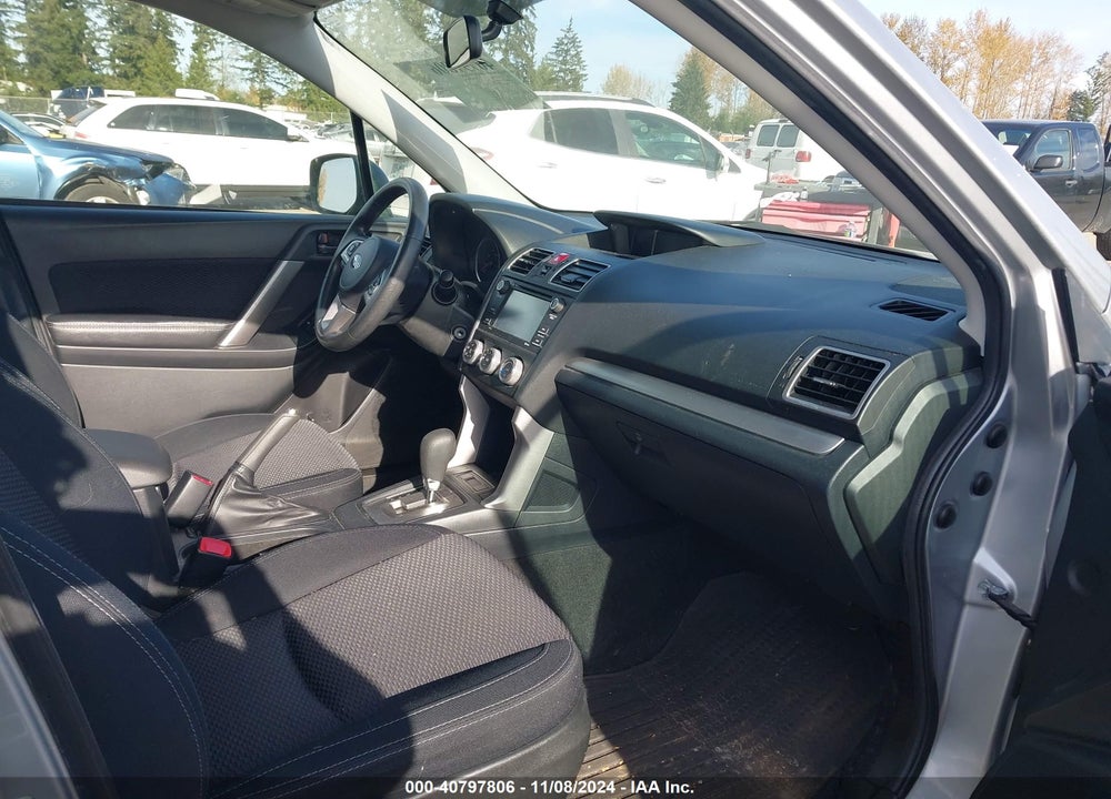 2018 SUBARU FORESTER 2.5I VIN: JF2SJAAC2JH523593