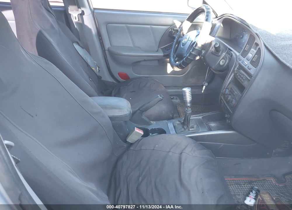 2005 HYUNDAI ELANTRA GLS/GT VIN: KMHDN56DX5U164183