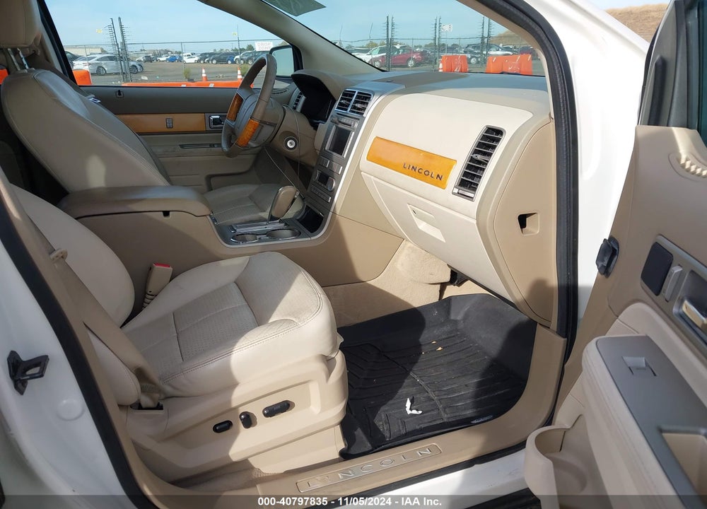 2007 LINCOLN MKX VIN: 2LMDU88C07BJ11272