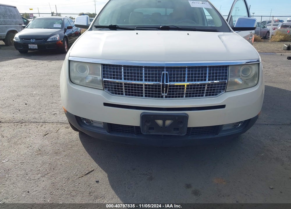2007 LINCOLN MKX VIN: 2LMDU88C07BJ11272