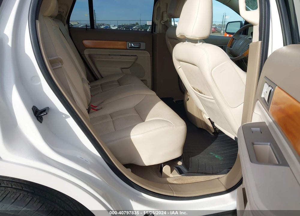 2007 LINCOLN MKX VIN: 2LMDU88C07BJ11272