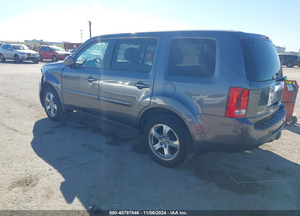 2015 HONDA PILOT EX VIN: 5FNYF3H43FB021171