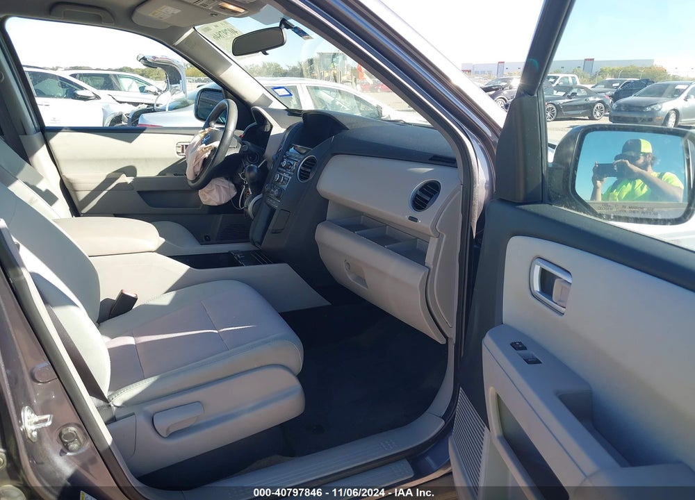 2015 HONDA PILOT EX VIN: 5FNYF3H43FB021171