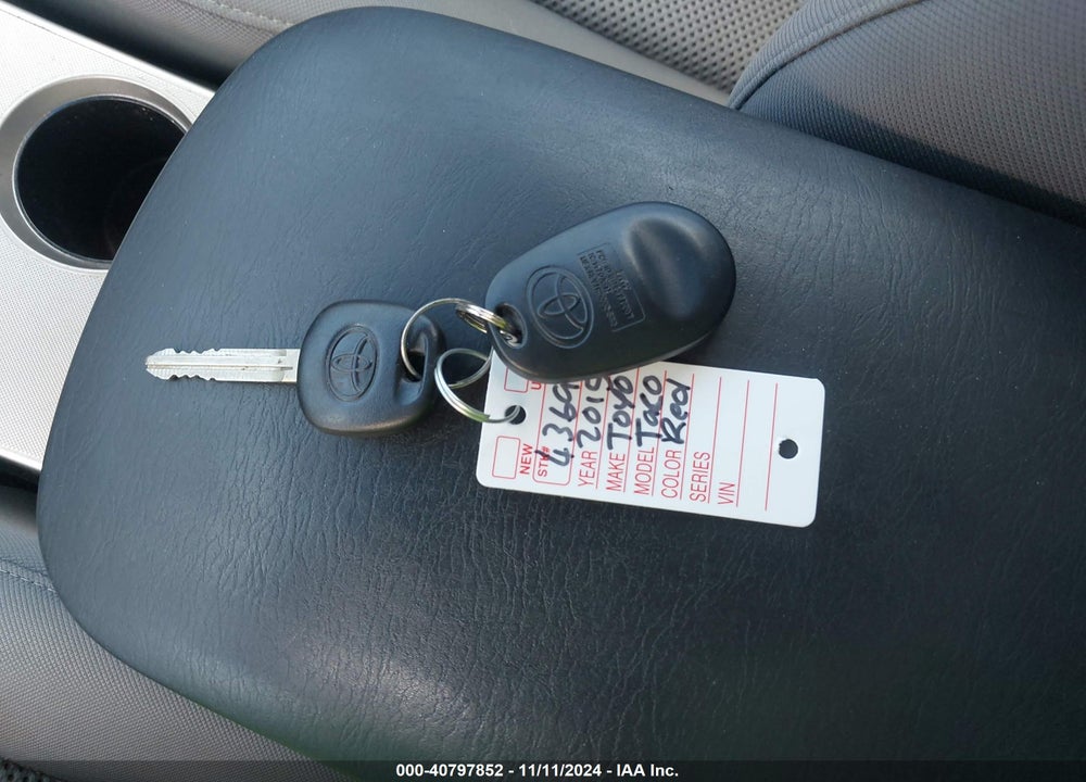 2015 TOYOTA TACOMA BASE V6 VIN: 3TMMU4FN0FM079885