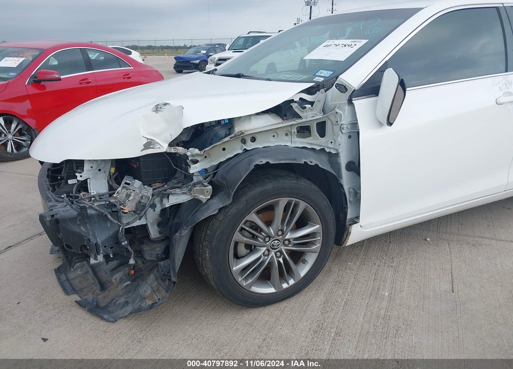 2015 TOYOTA CAMRY SE VIN: 4T1BF1FK3FU889783