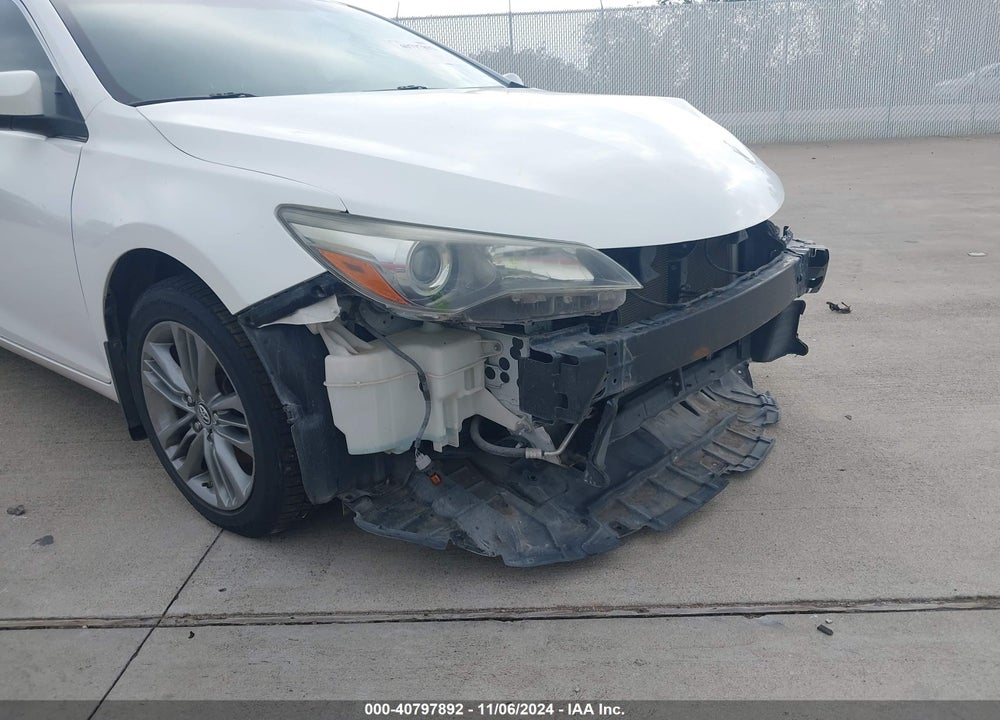 2015 TOYOTA CAMRY SE VIN: 4T1BF1FK3FU889783