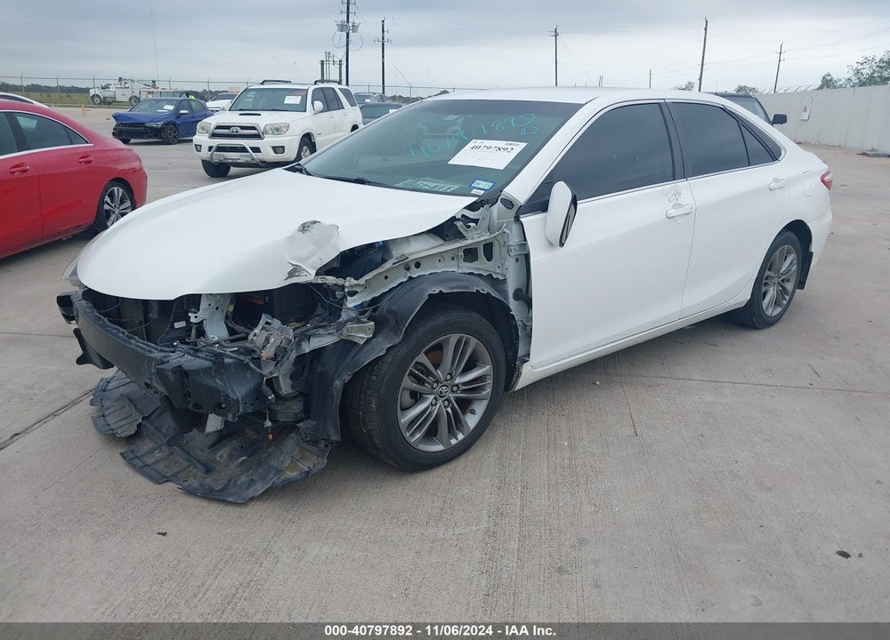 2015 TOYOTA CAMRY SE VIN: 4T1BF1FK3FU889783