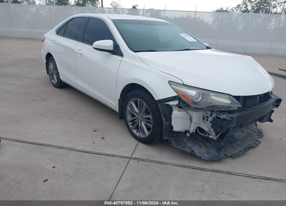 2015 TOYOTA CAMRY SE VIN: 4T1BF1FK3FU889783