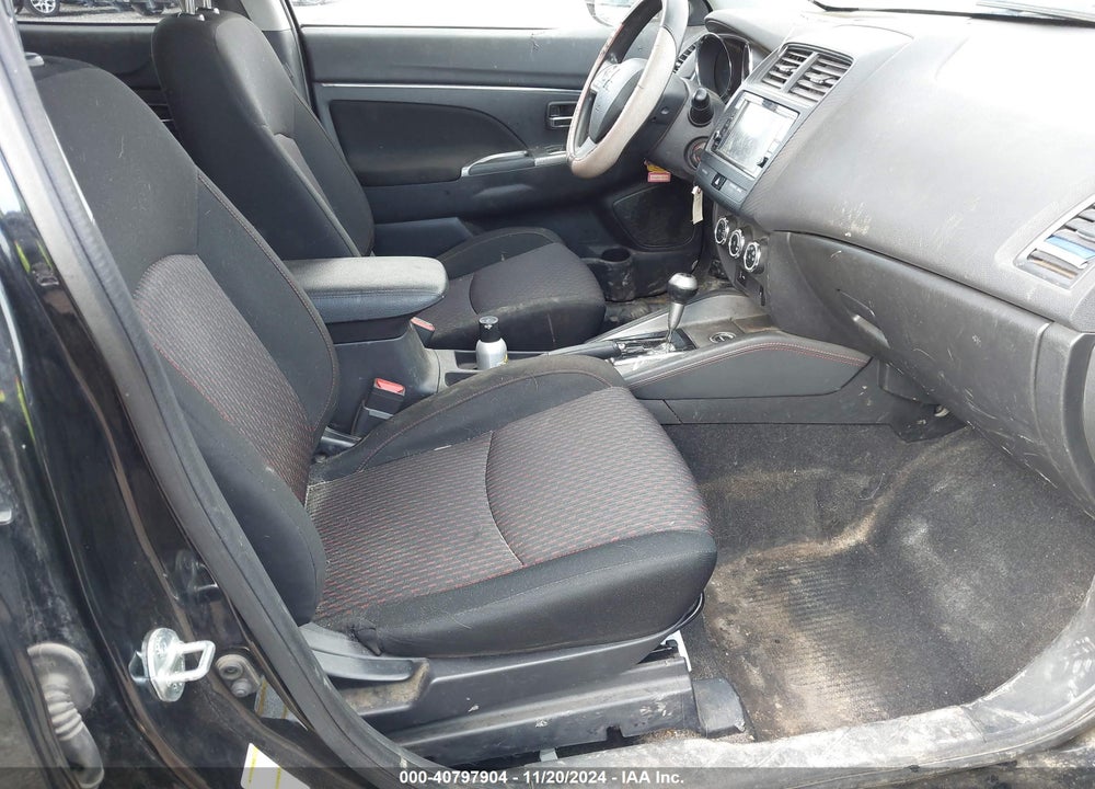 2018 MITSUBISHI OUTLANDER SPORT 2.0 ES/2.0 LE VIN: JA4AR3AU3JU020714