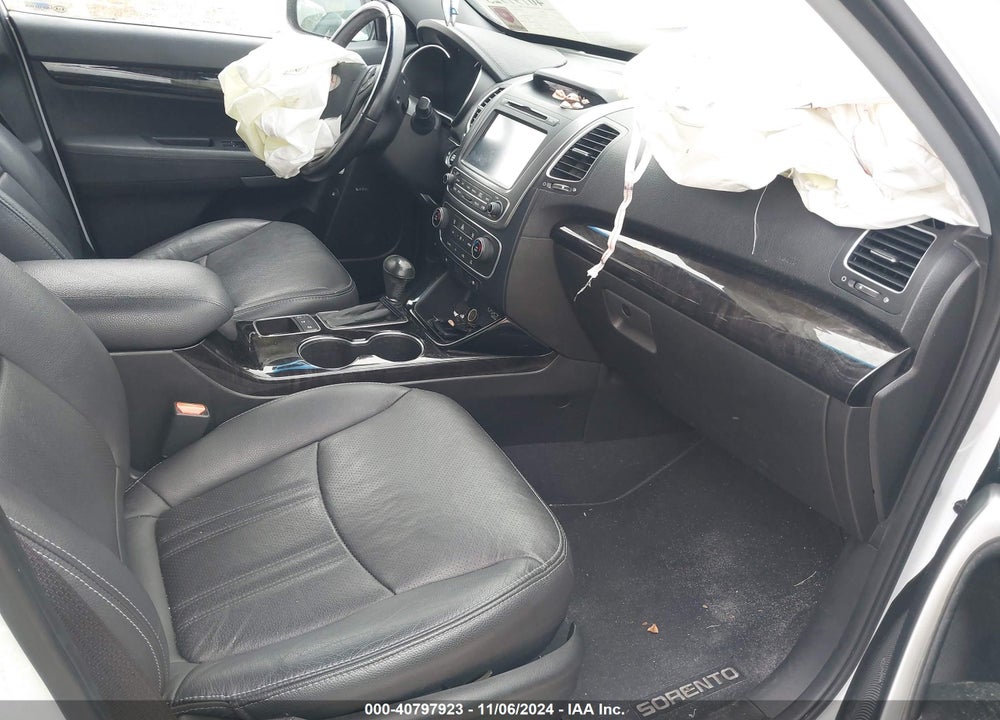 2014 KIA SORENTO SX VIN: 5XYKW4A74EG515823