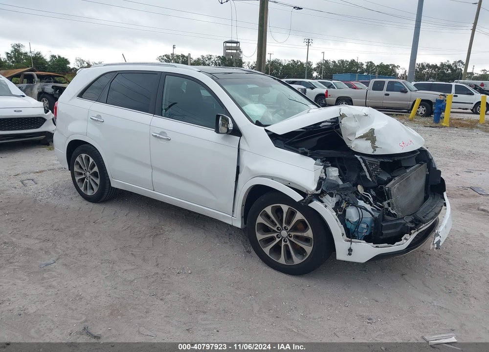 2014 KIA SORENTO SX VIN: 5XYKW4A74EG515823