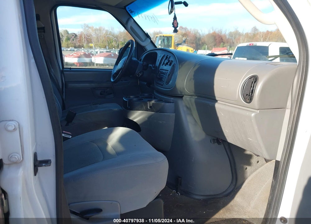 2007 FORD E-350 SUPER DUTY XL/XLT VIN: 1FBNE31L27DB05986