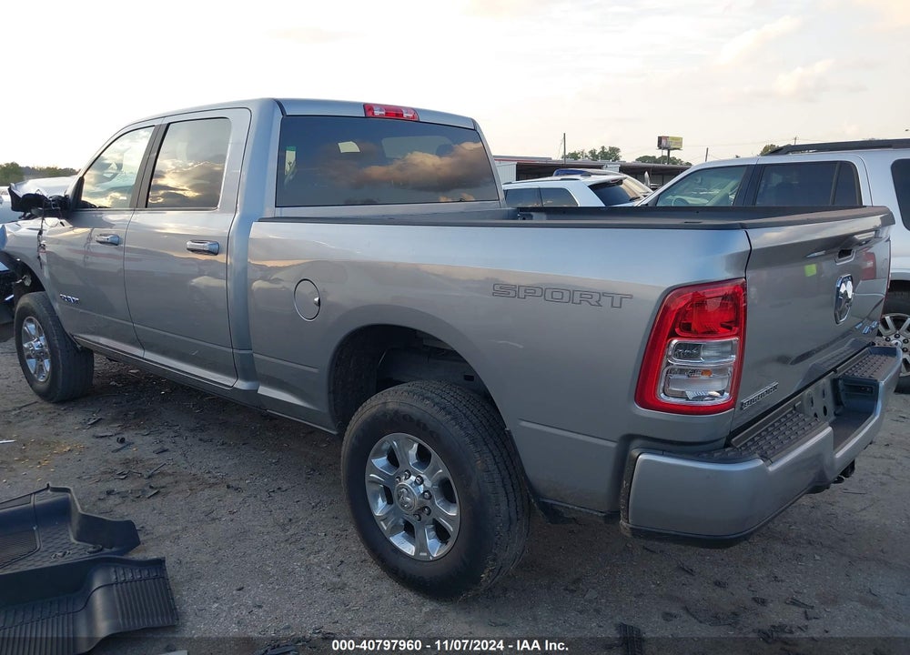 2024 RAM 2500 BIG HORN 4X4 6'4 BOX VIN: 3C6UR5DL5RG244946