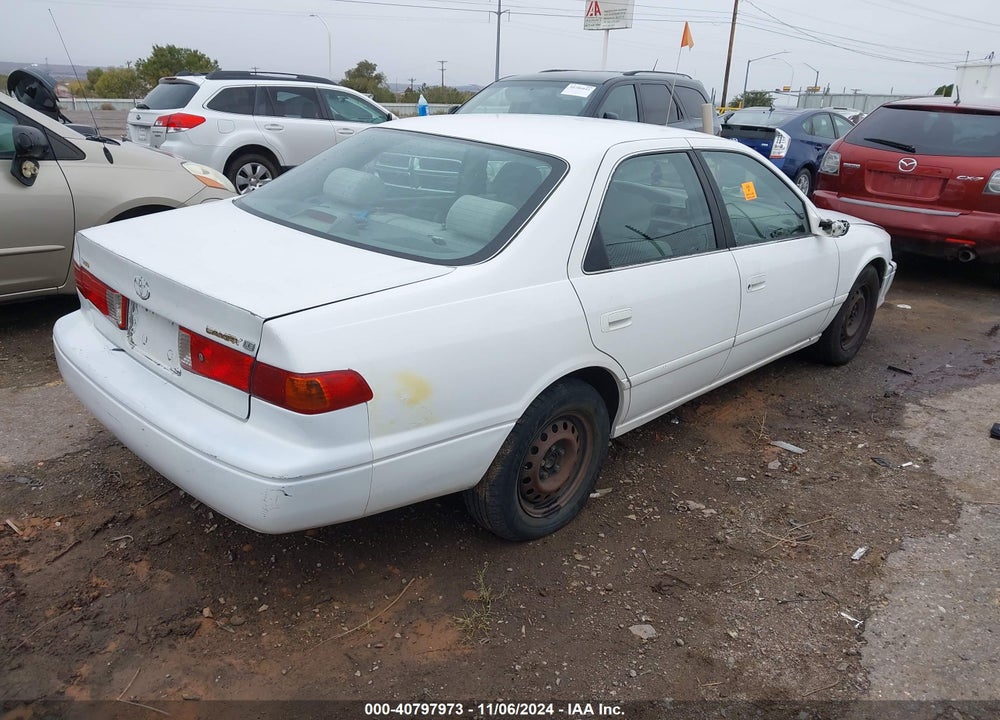 2001 TOYOTA CAMRY LE VIN: JT2BG22KX10548368