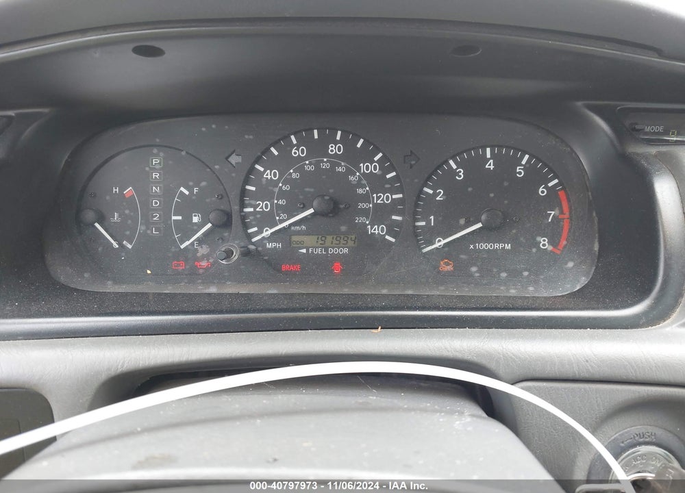 2001 TOYOTA CAMRY LE VIN: JT2BG22KX10548368