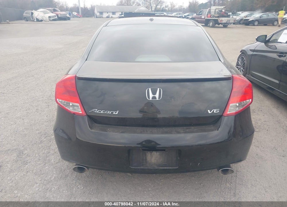 2011 HONDA ACCORD 3.5 EX-L VIN: 1HGCS2A85BA008021