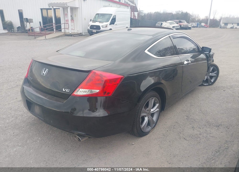2011 HONDA ACCORD 3.5 EX-L VIN: 1HGCS2A85BA008021